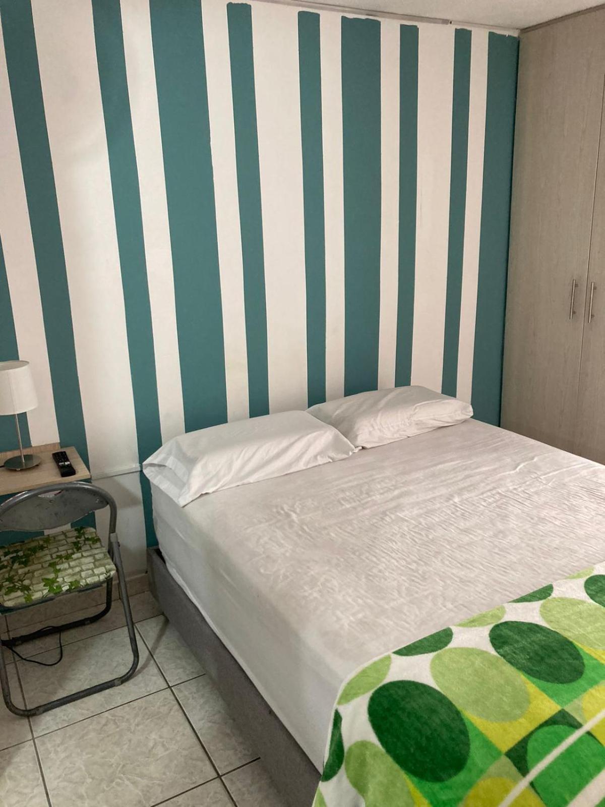 Green House Habitaciones ブカラマンガ エクステリア 写真